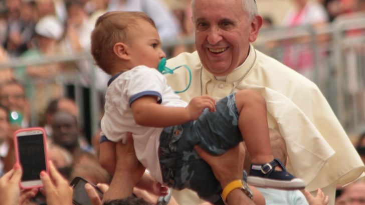 Papež za nadaljevanje cerkvene pedofilije?